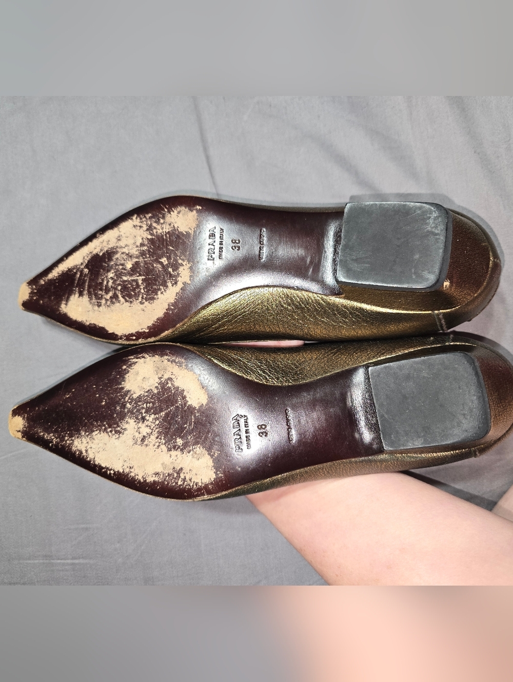 Prada Metallic Gold Pointed Toe Kitten Block Heel With Buckle Accent Size 38 - Picture 6 of 9